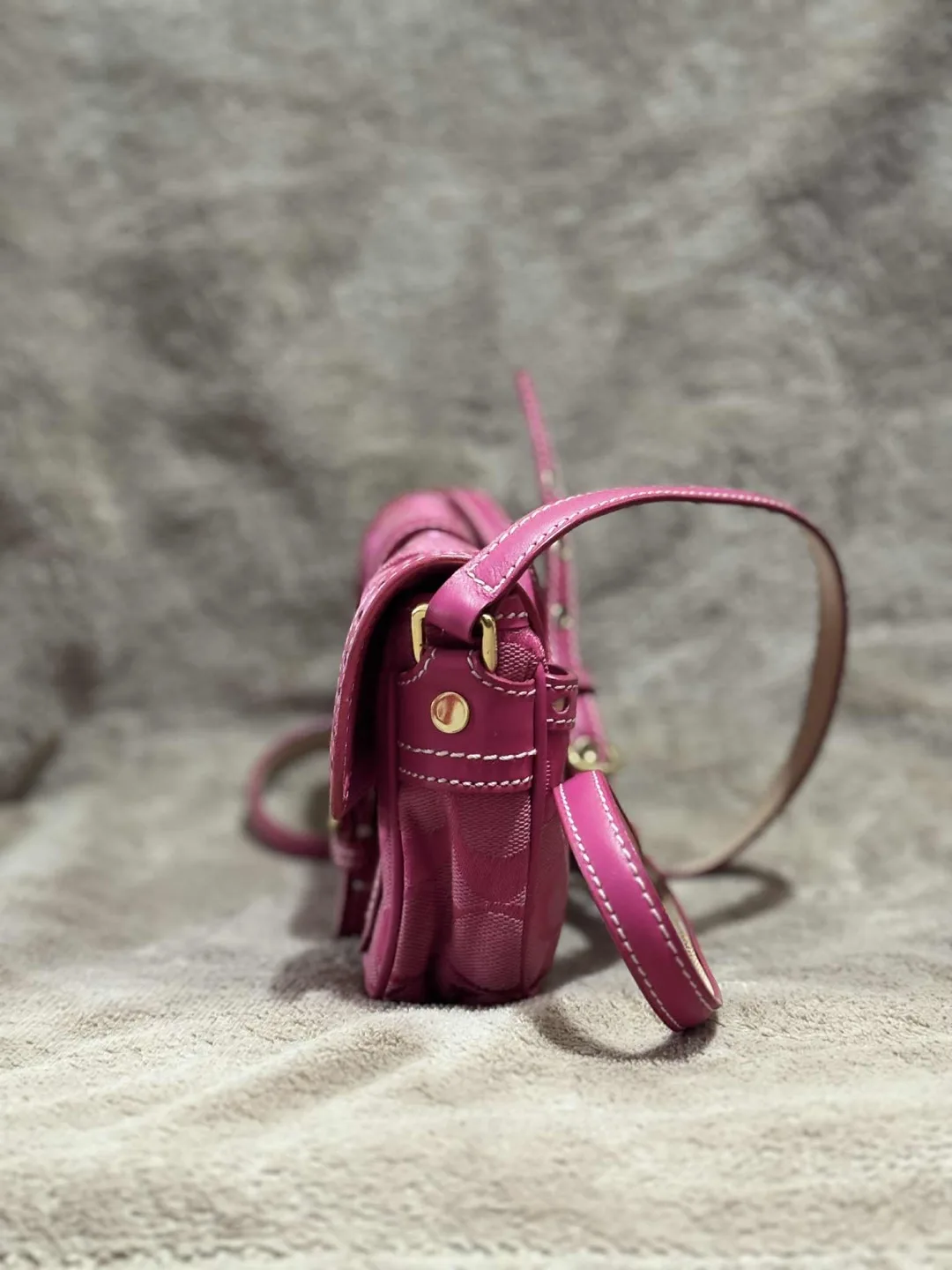 Coach Pink Small Crossbody i image indicator(5)