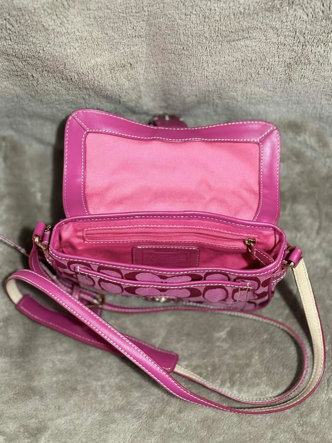 Coach Pink Small Crossbody i image indicator(3)
