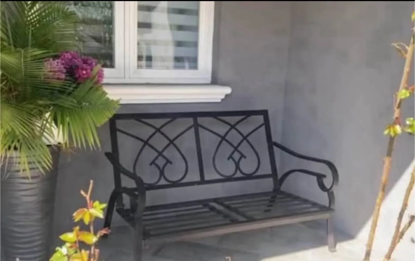 Metal Outdoor Bench thumbnail