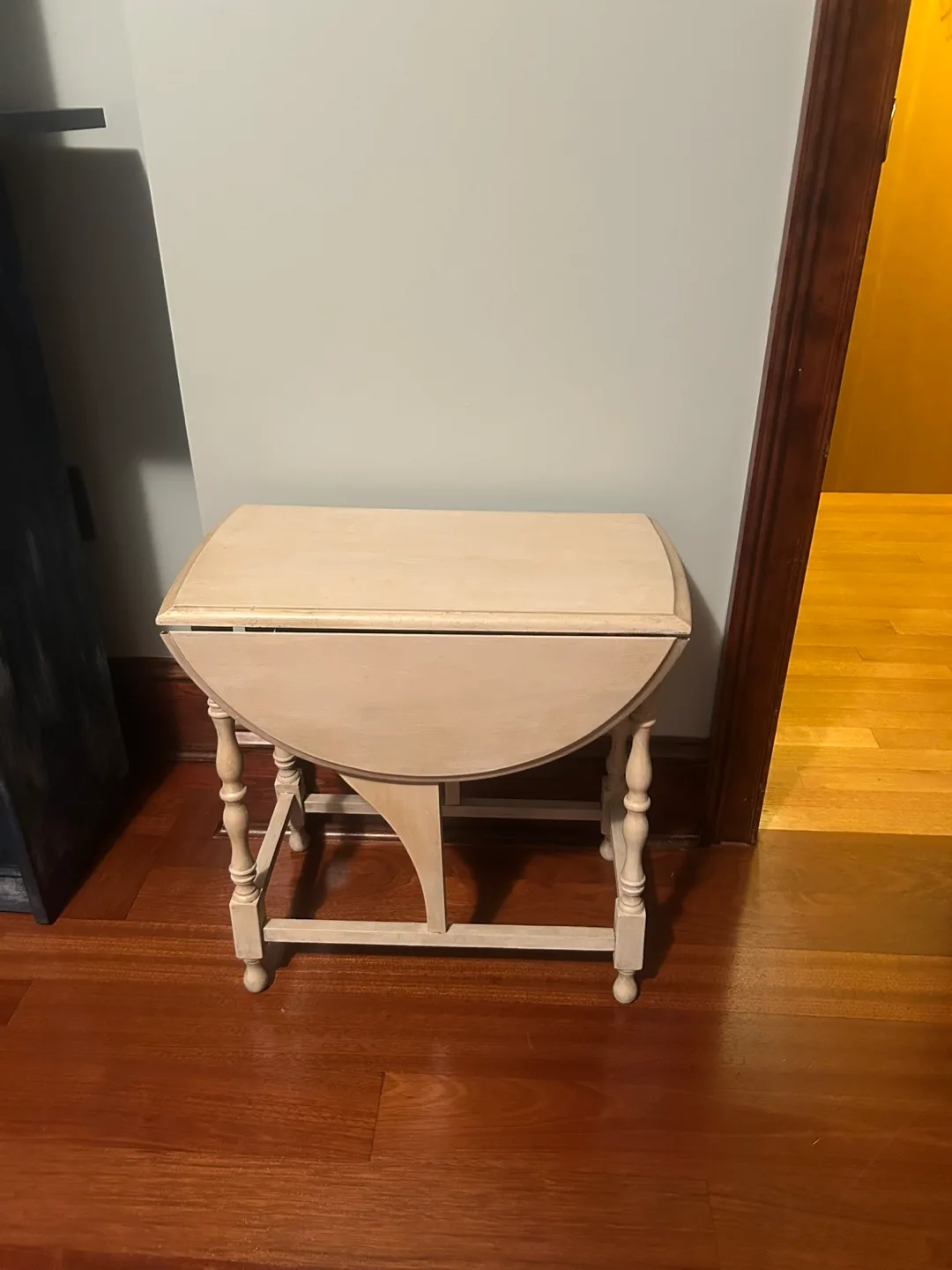 Sweet Foldable Table 💚 image indicator(5)