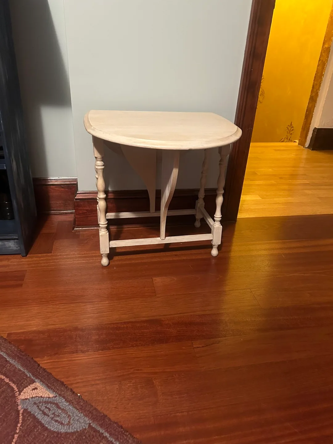 Sweet Foldable Table 💚 image indicator(6)