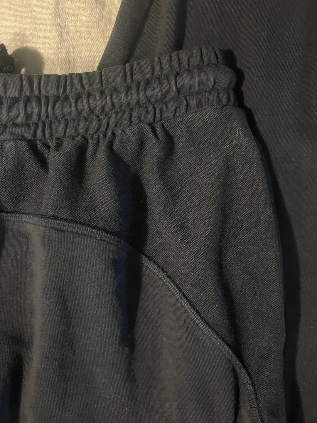 Gymshark sweatpants - medium image indicator(4)