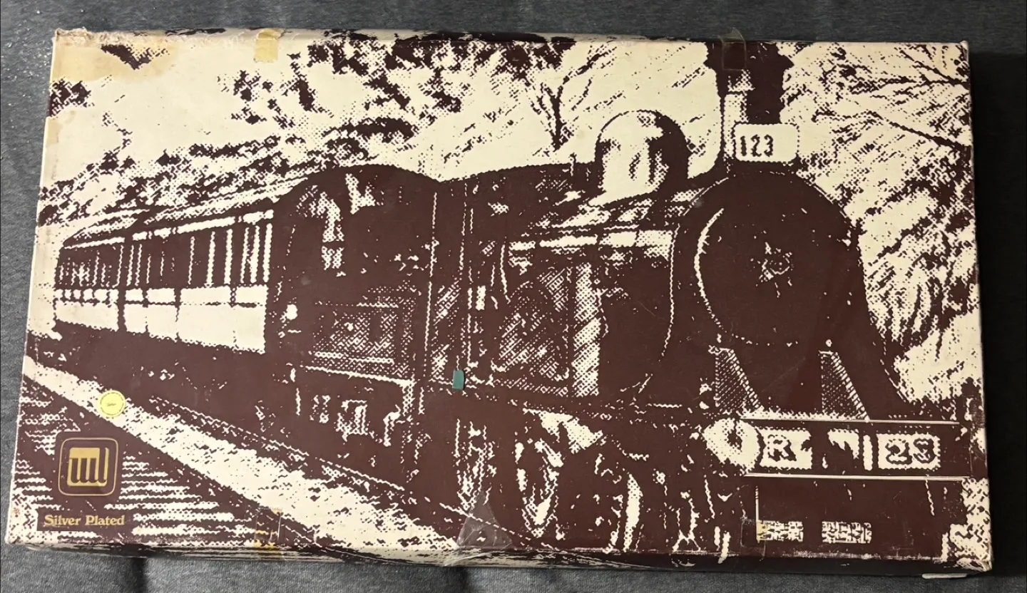 Vintage Silver Plated 3-Section Serving Dish image indicator(2)