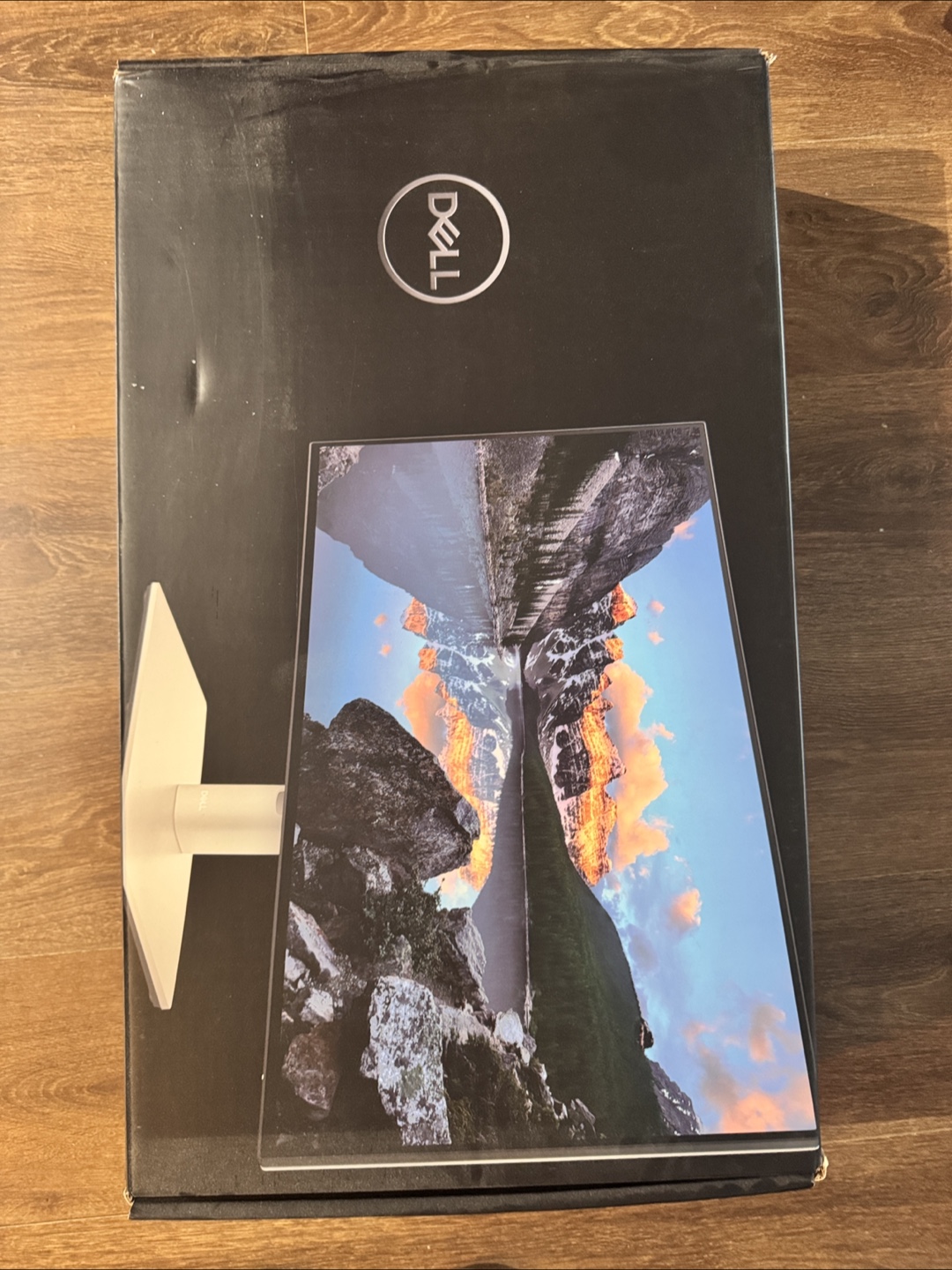 Dell UltraSharp 24" Hub Monitor - (U2424HE) - photo 3