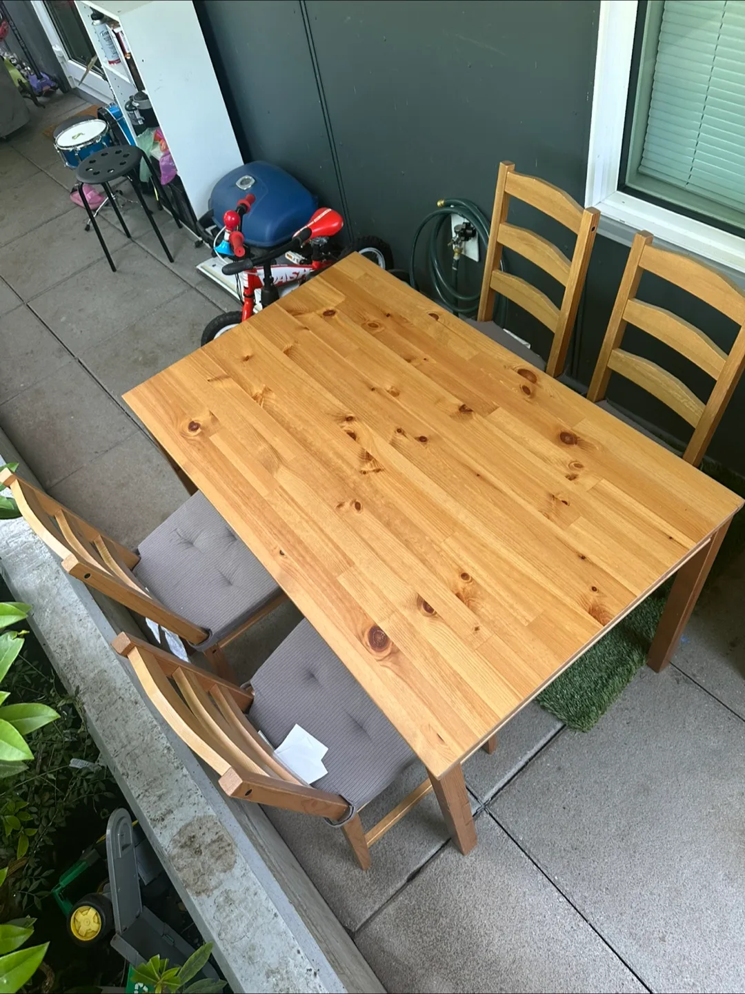 Ikea table and 4 chairs *Free delivery thumbnail