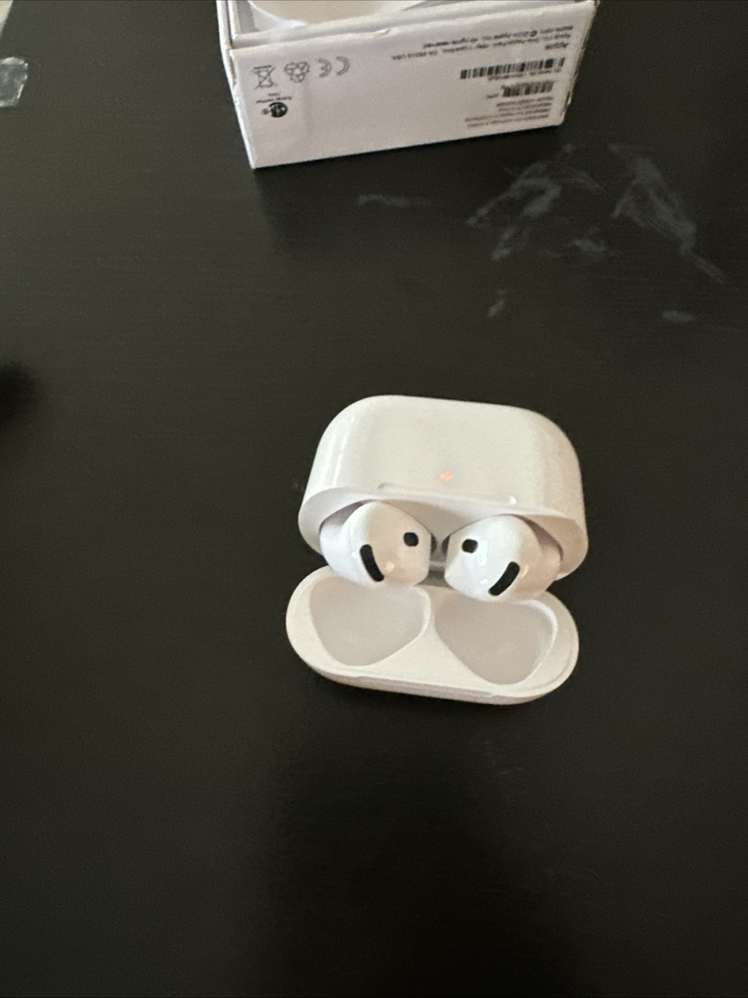 (Fake) Airpods 4 - photo 4
