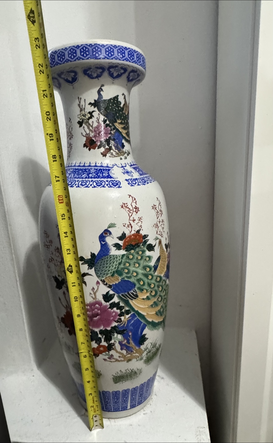 Vintage Peacock Porcelain Vase - photo 3