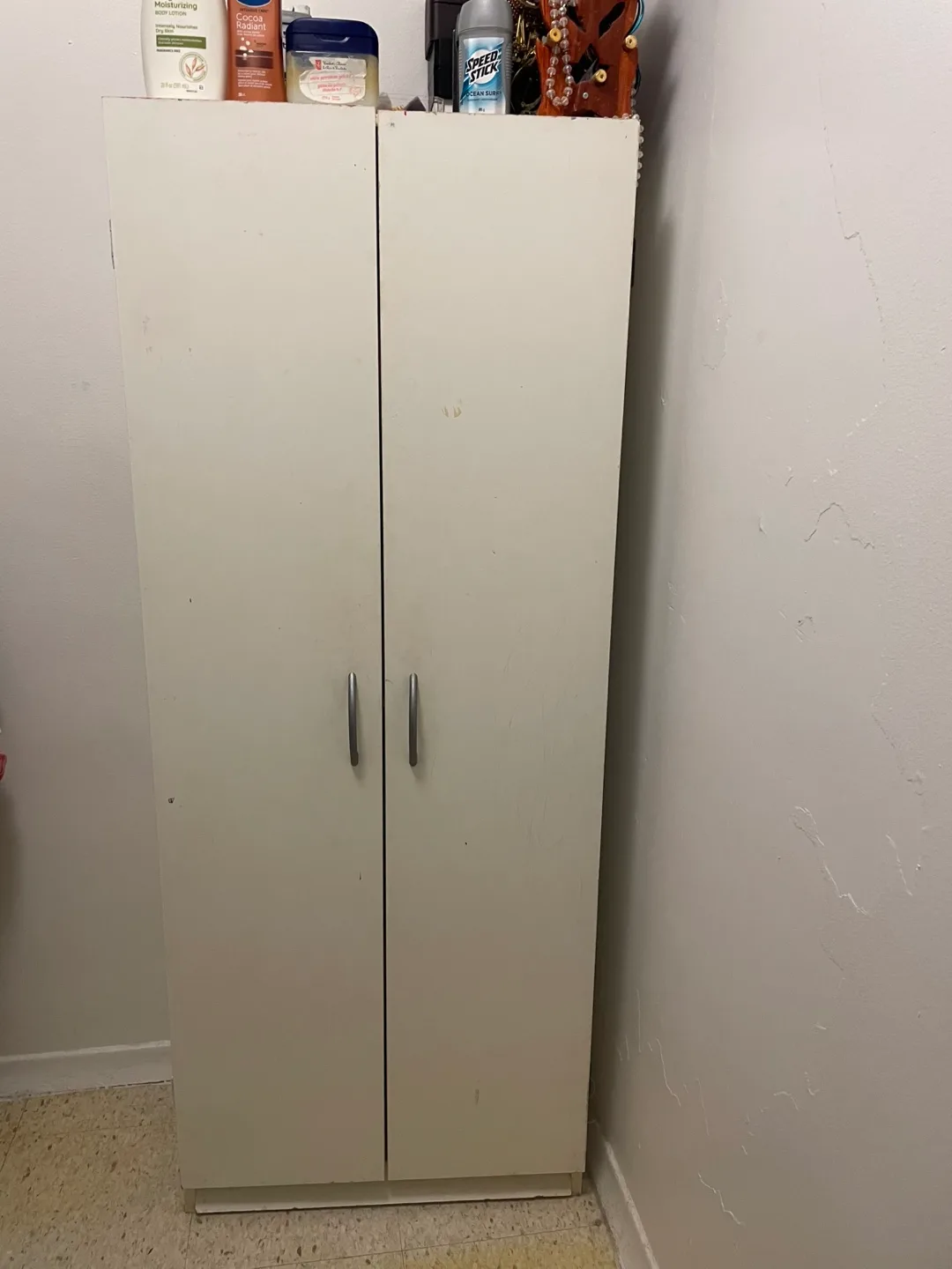 White Cabinet with Shelves thumbnail
