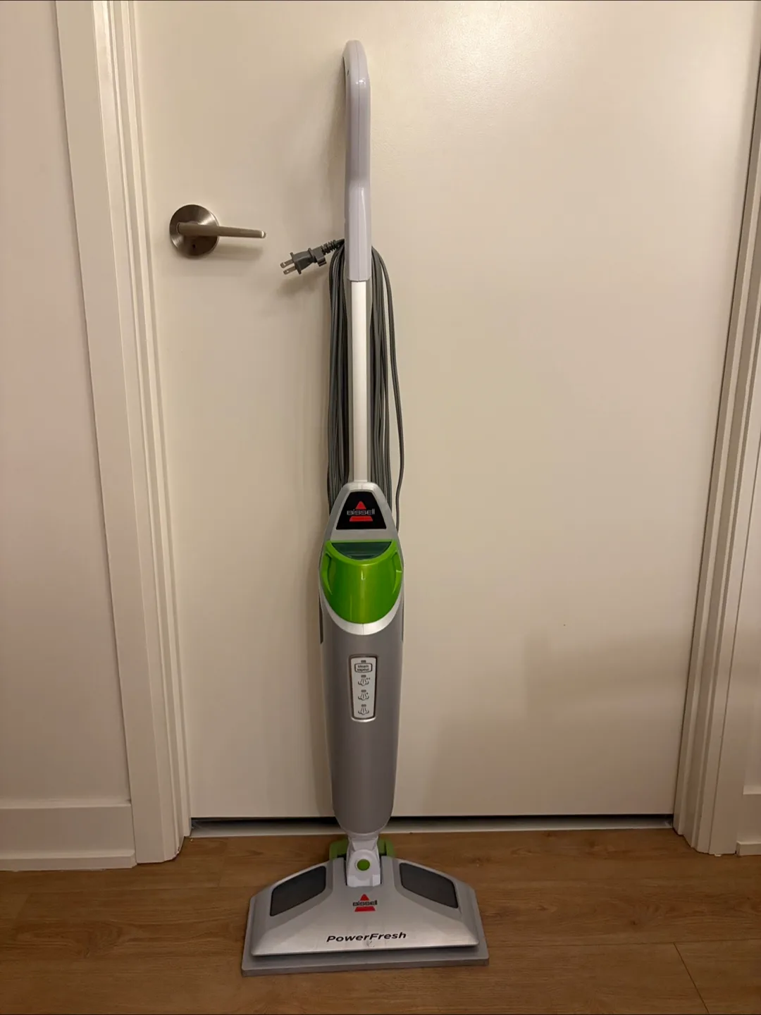 Bissell PowerFresh Steam Mop thumbnail