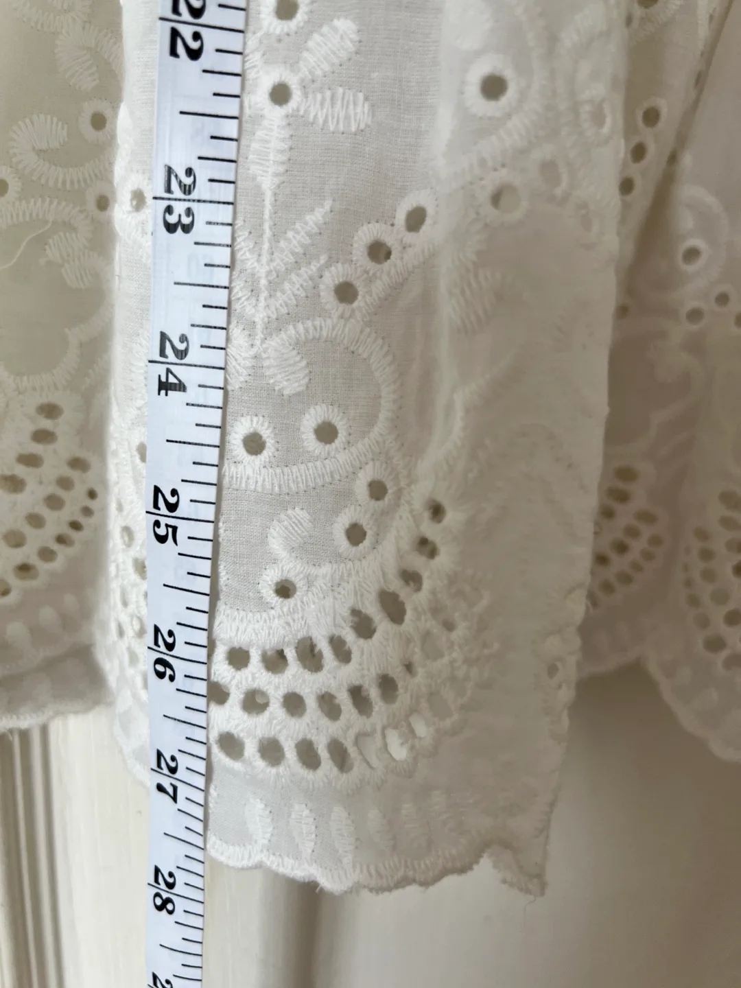 Essue White Lace & Eyelet Skirt - Size Small image indicator(6)