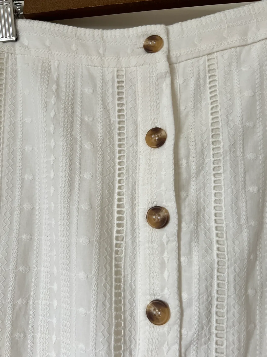 Essue White Lace & Eyelet Skirt - Size Small image indicator(2)