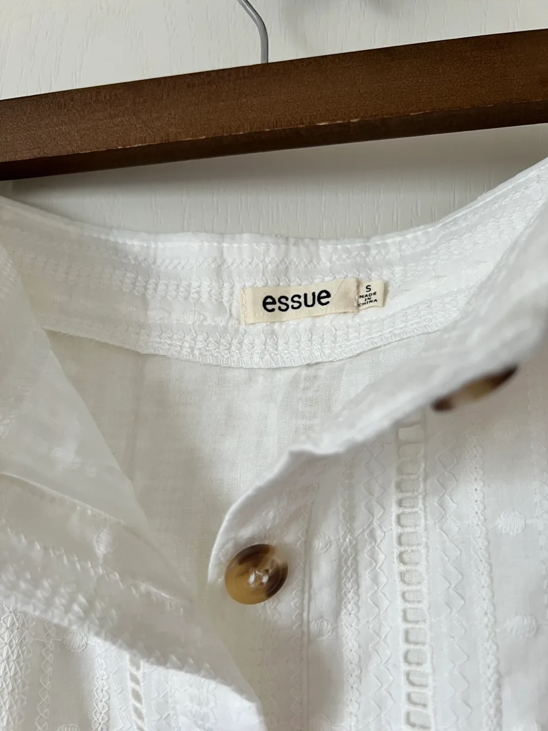 Essue White Lace & Eyelet Skirt - Size Small image indicator(3)