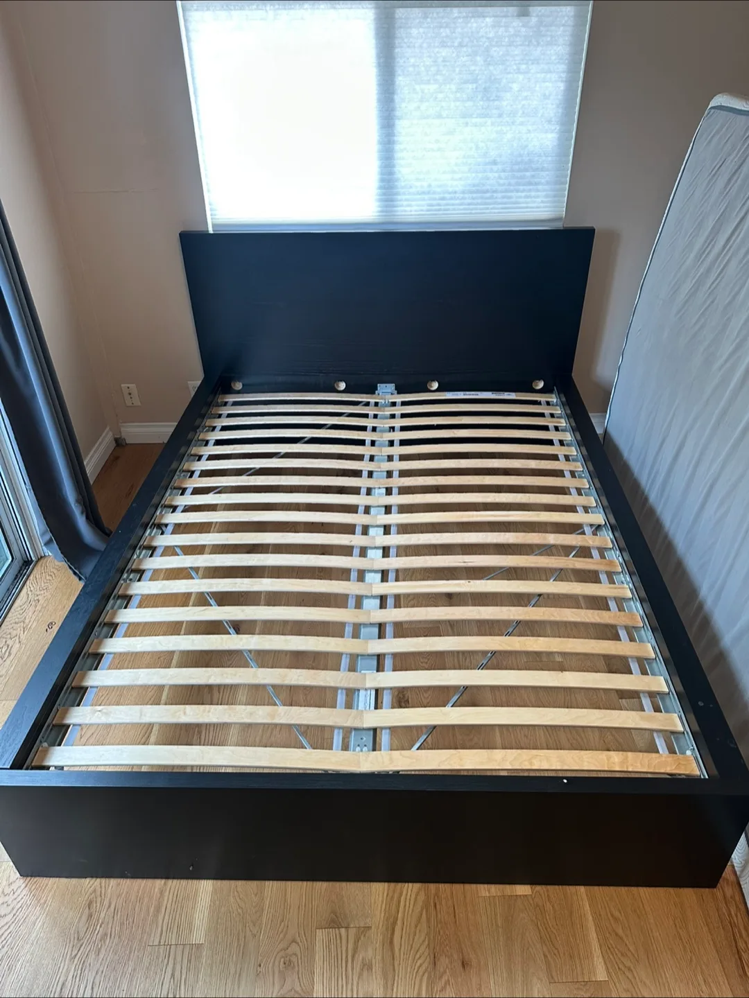Ikea Malm  Queen bed frame * Free delivery thumbnail
