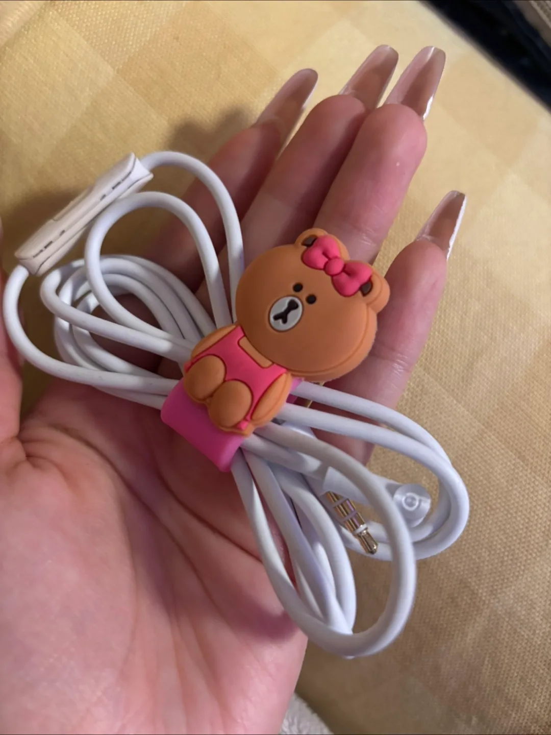 Beats Solo wire thumbnail