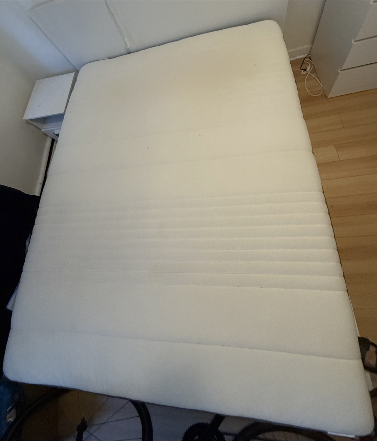 Mattress queen size