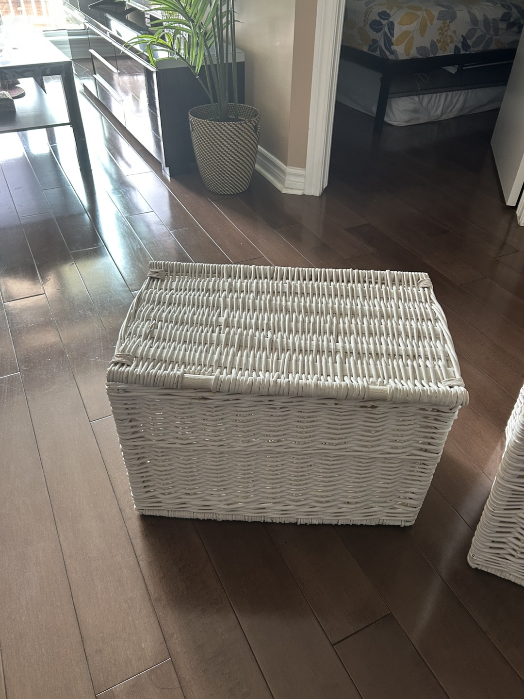2 Wicker Storage Baskets - photo 4