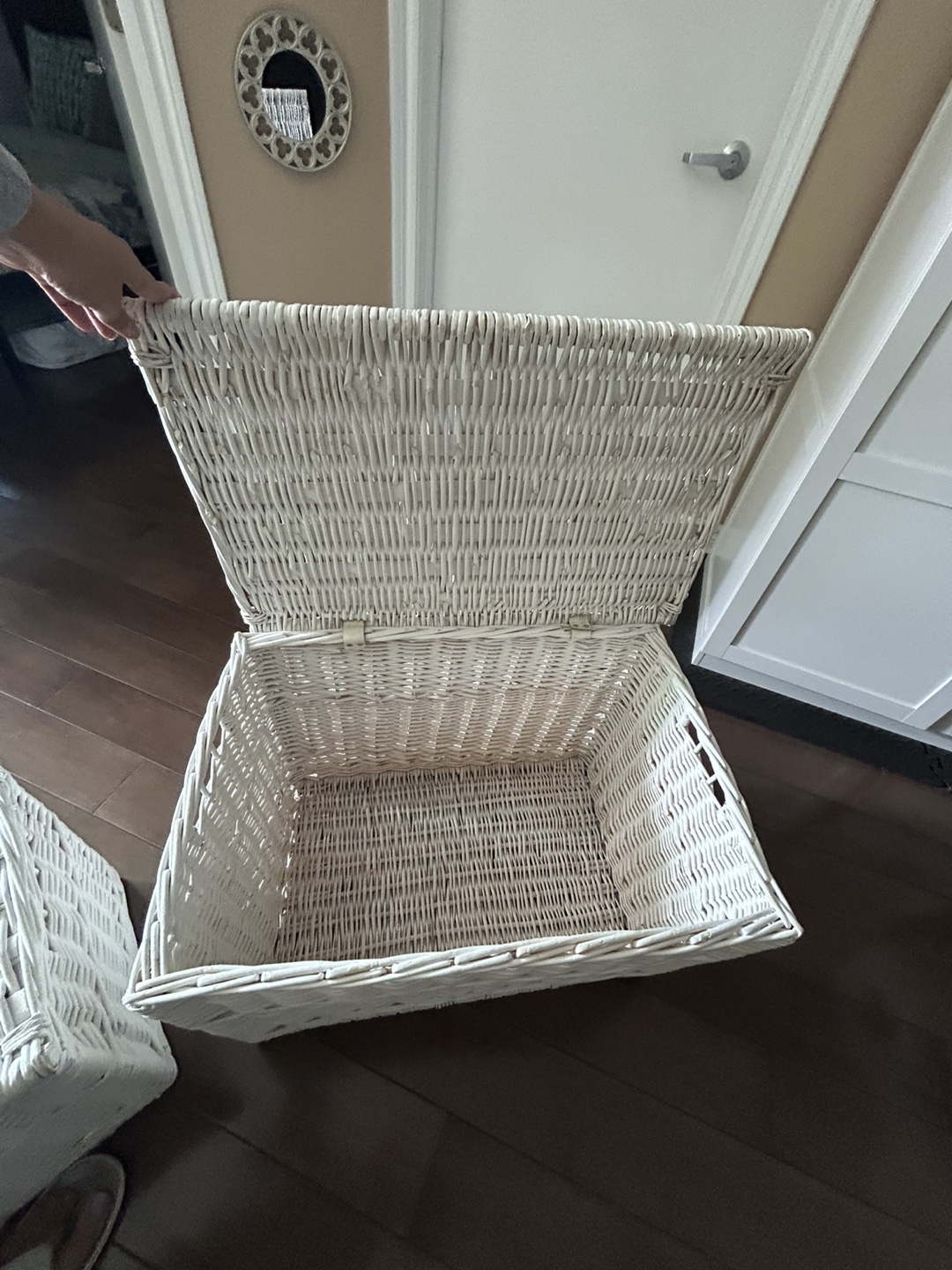 2 Wicker Storage Baskets - photo 3