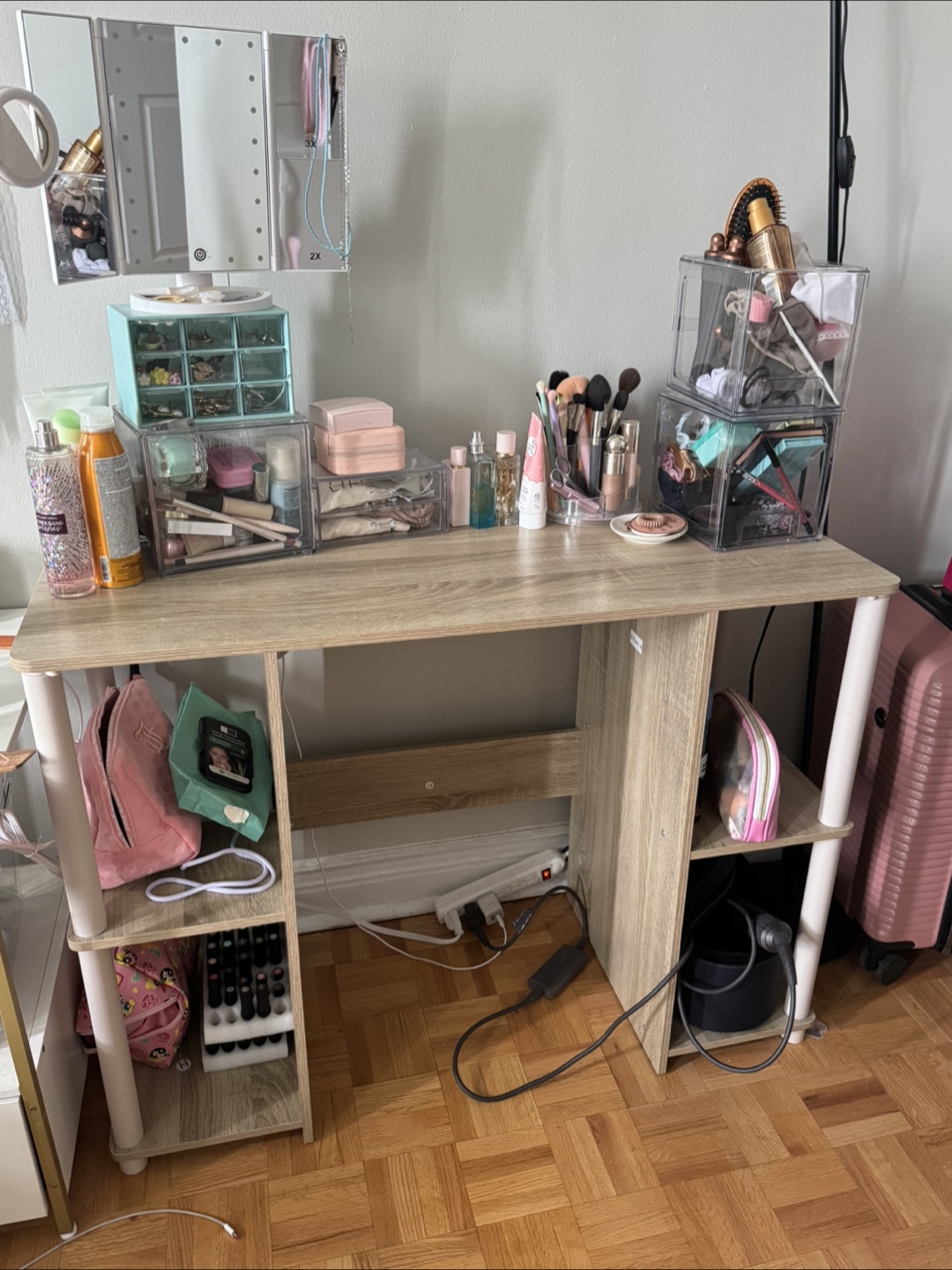 Small desk