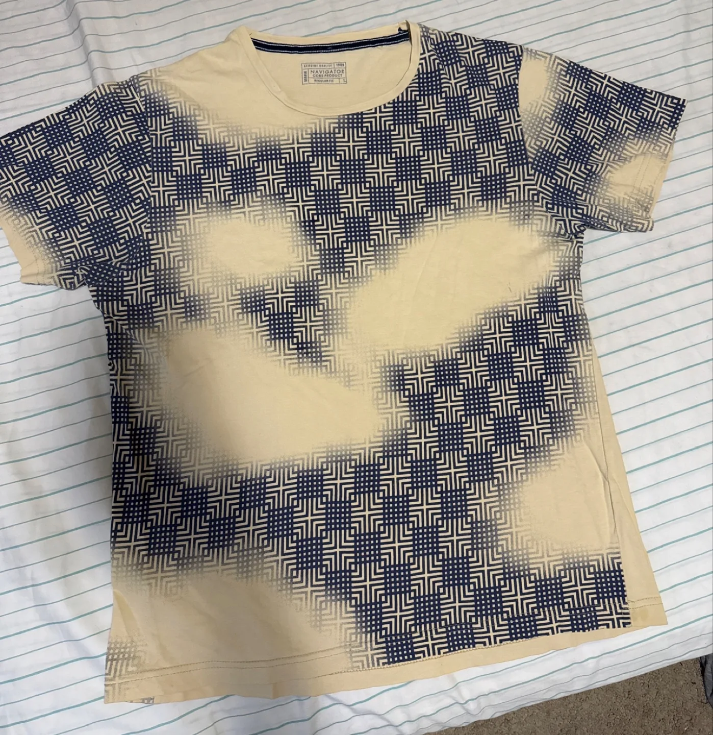 Men's Geometric Print T-Shirt thumbnail