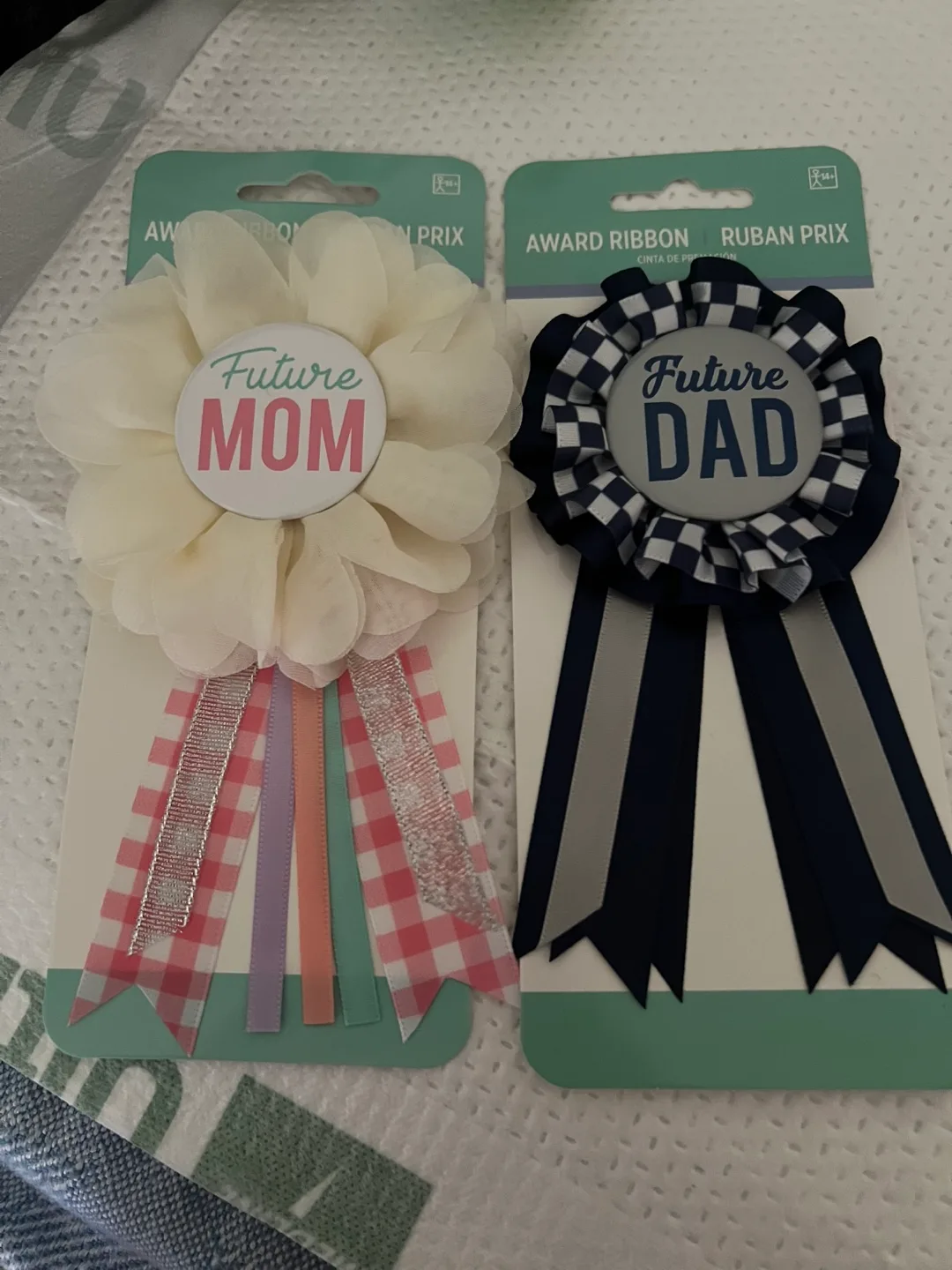 Future Mom & Dad Award Ribbons thumbnail