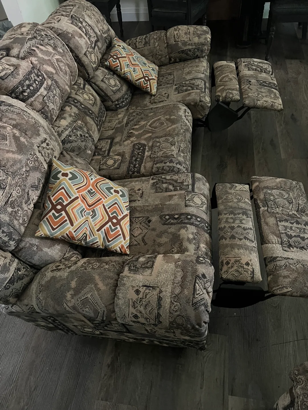 Reclining Sofa Set thumbnail