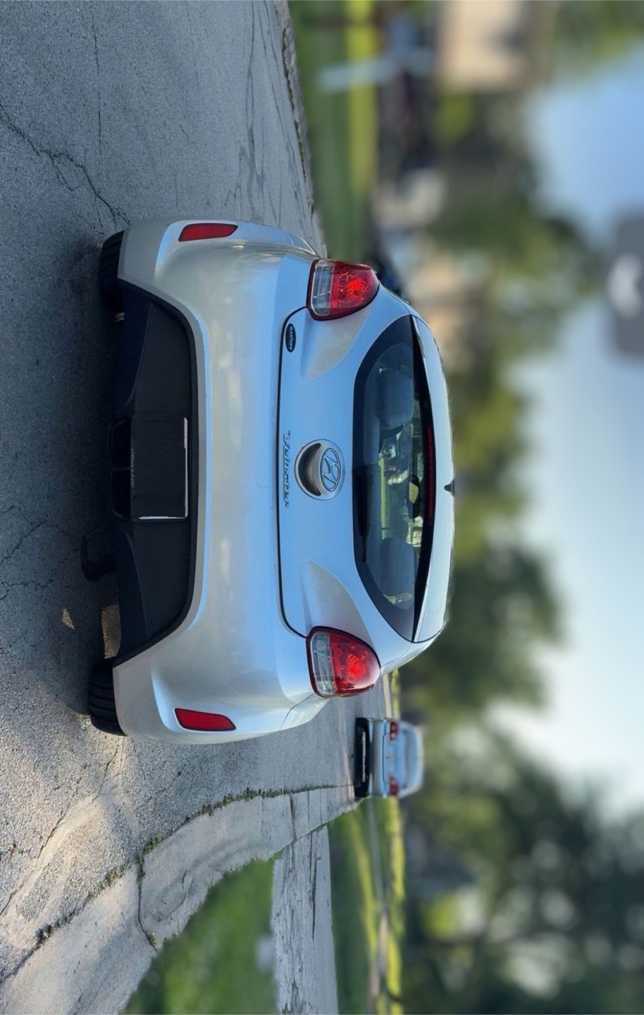 LOW MILES 92k Silver Hyundai Veloster NO RUST - photo 3