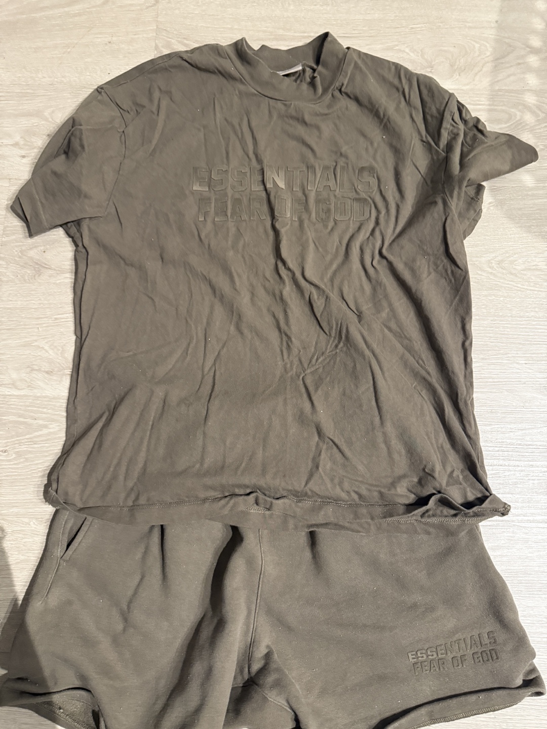 Essentials Fear of God Tee & Shorts Set - photo 2