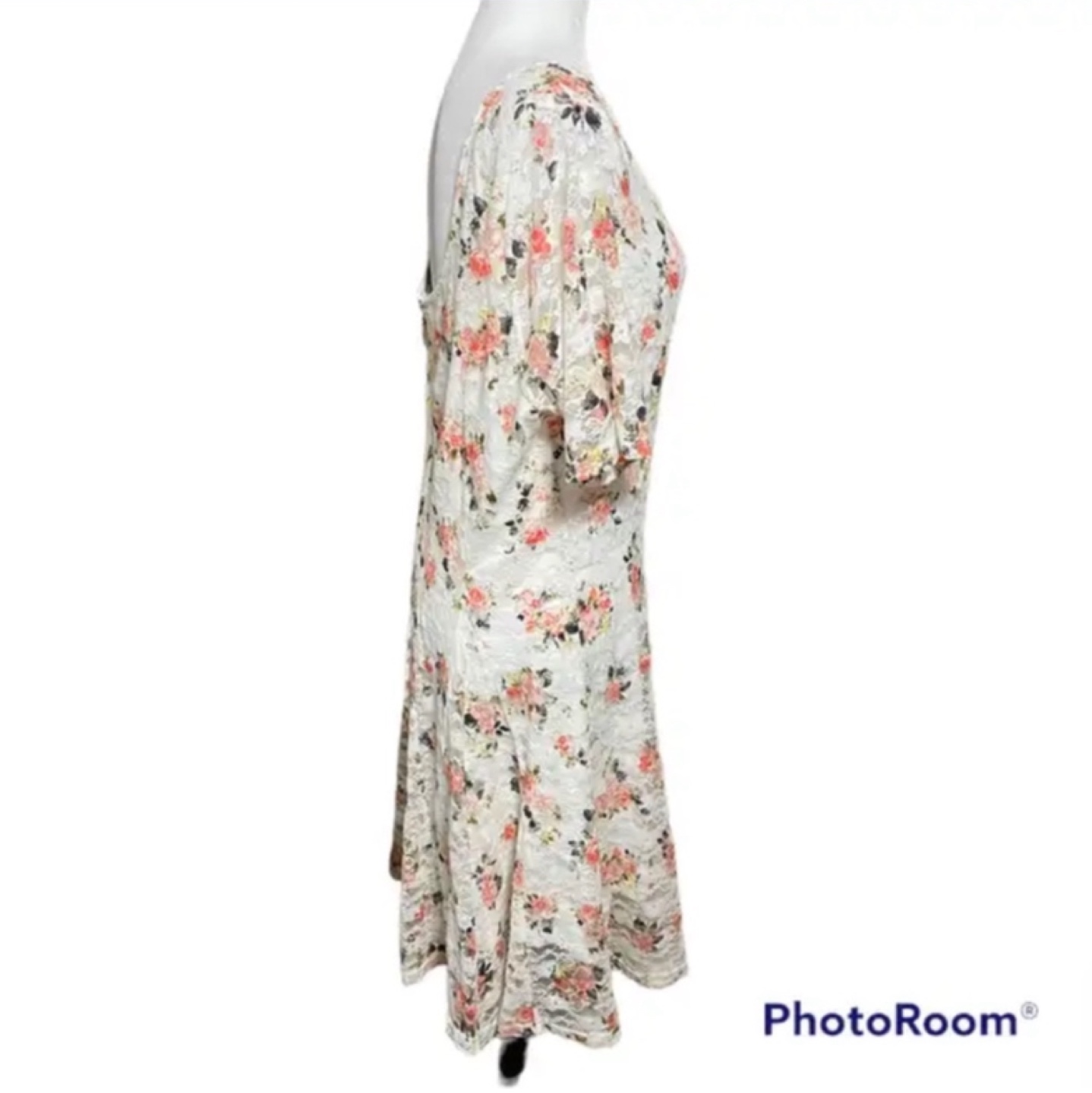 Plus size beautiful lace dress - photo 4