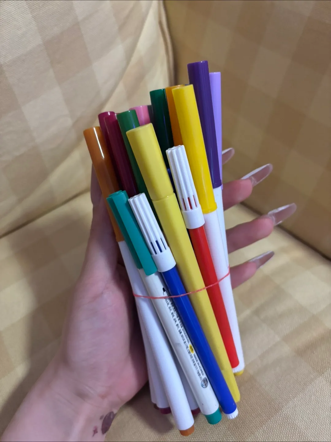Variety Pack of Colourful Markers thumbnail