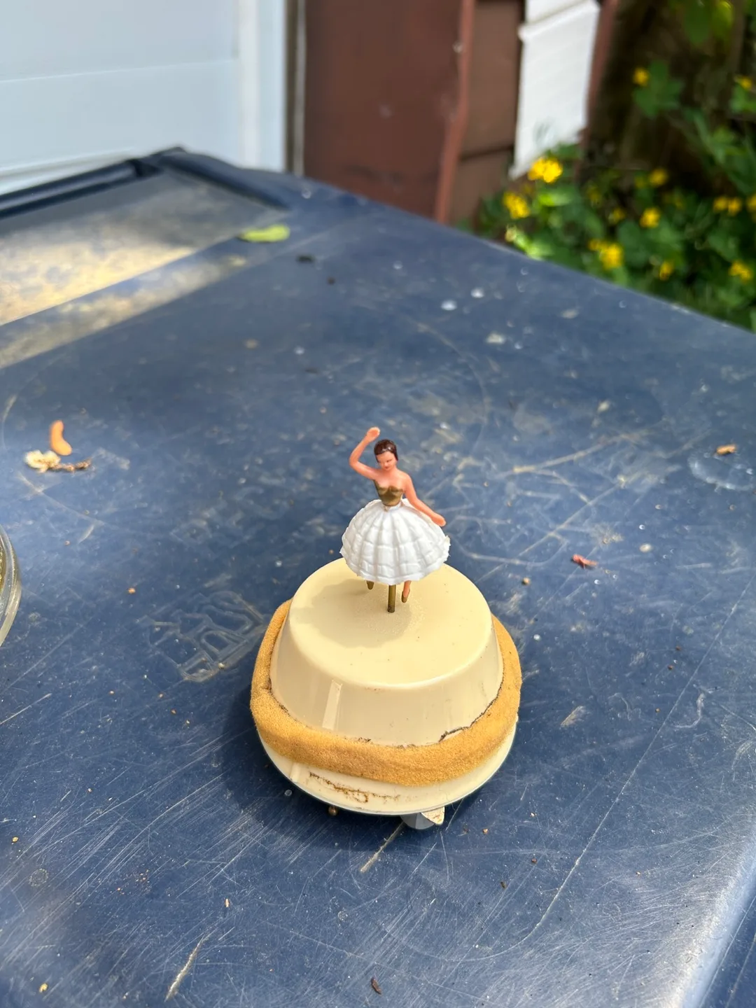 Vintage Ballerina Bottle Music Box image indicator(3)