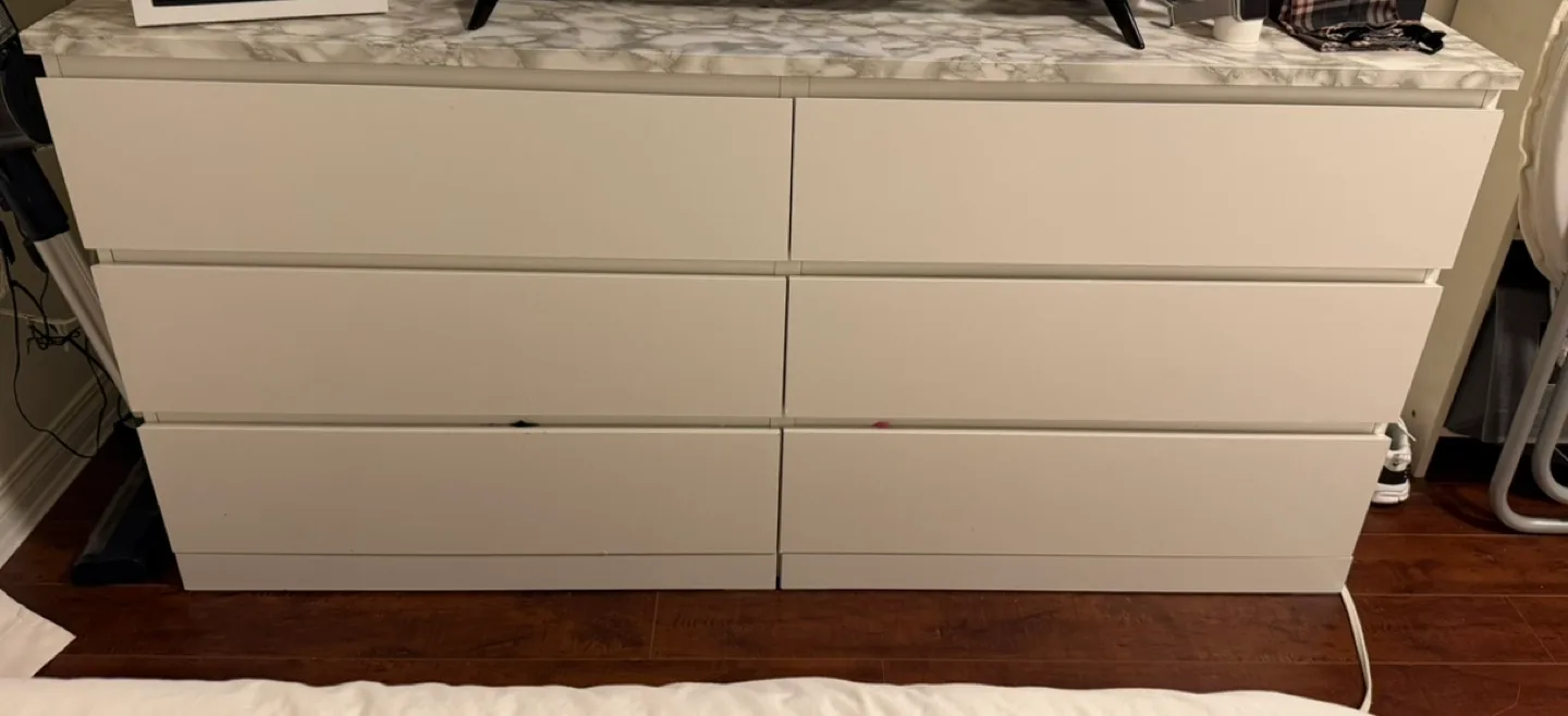 Ikea malm dresser White Six-Drawer Dresser thumbnail
