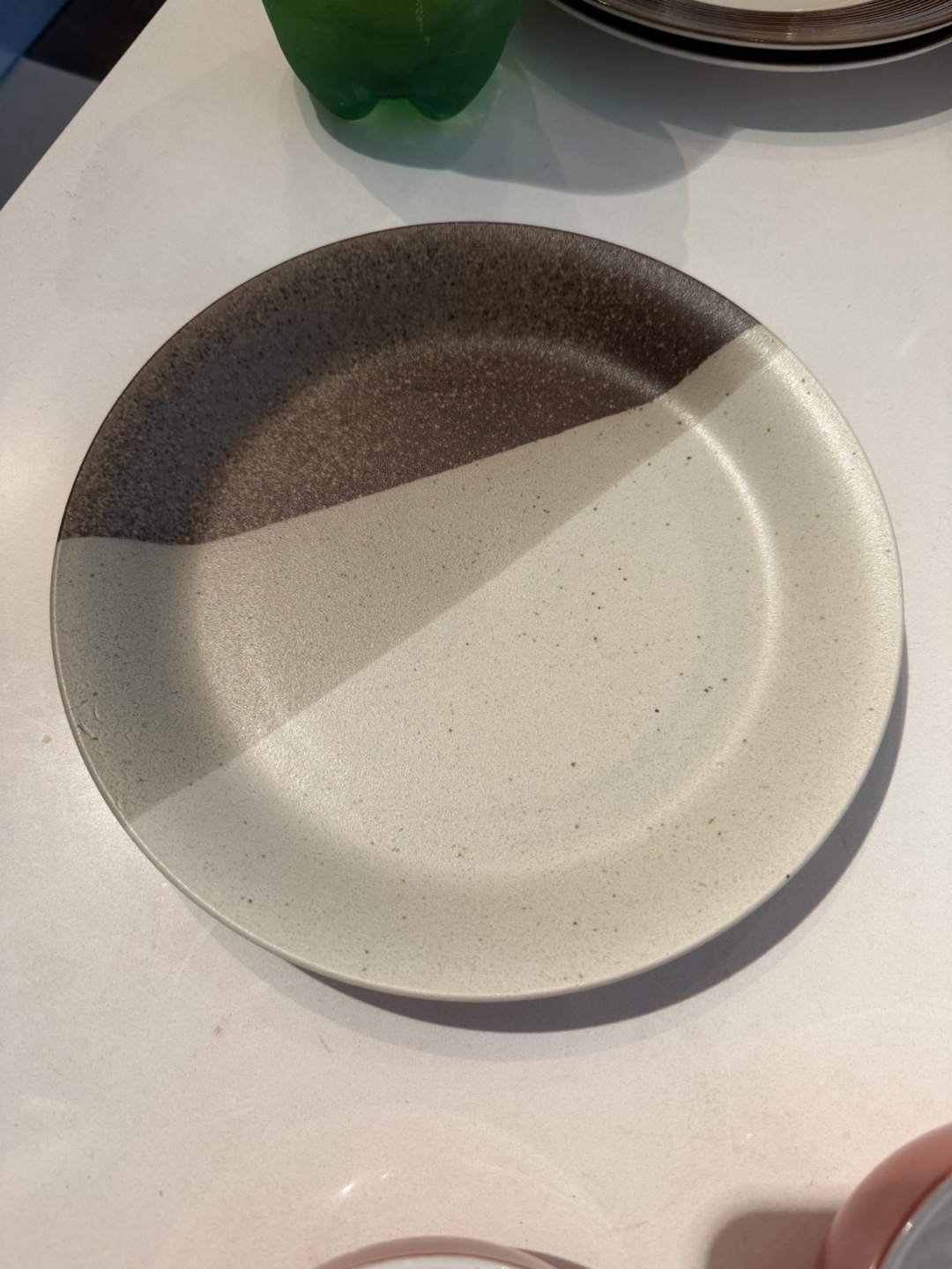 Variety of plates - photo 3