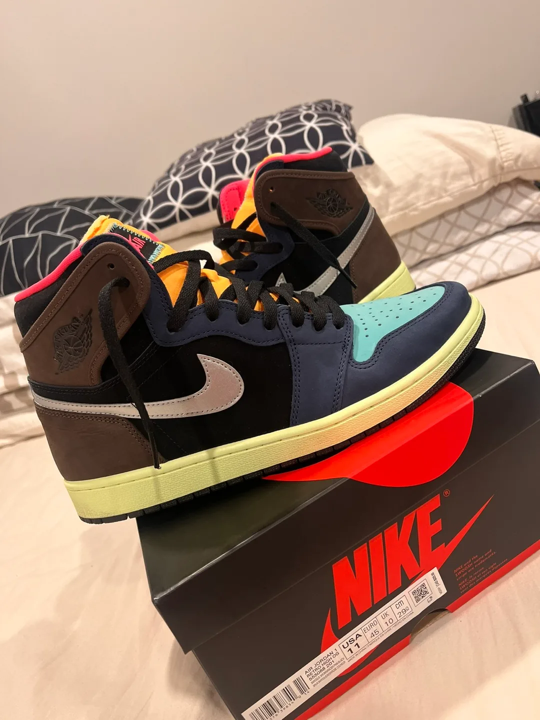 Air Jordan 1 Mid - Multi-Color