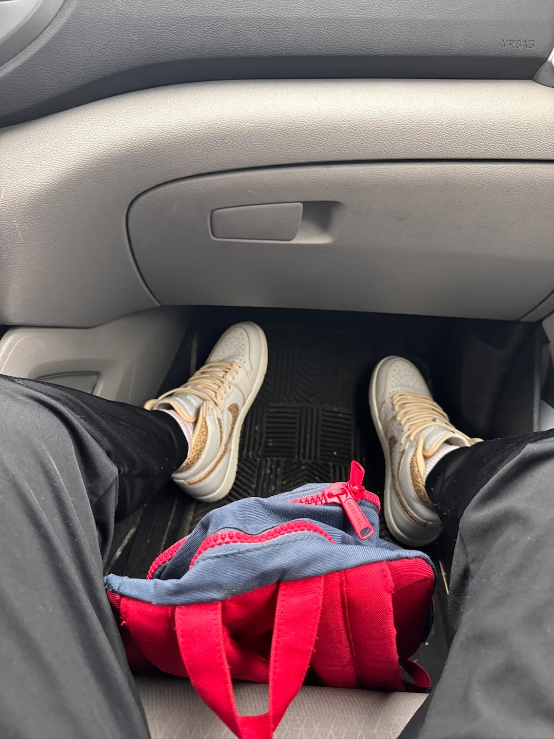 Air Jordan 1 Mid Sneakers image indicator(4)