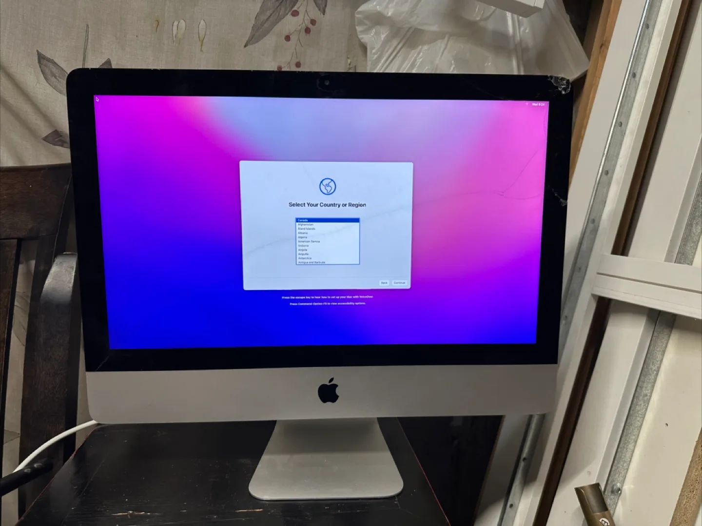 Apple iMac Desktop Computer thumbnail