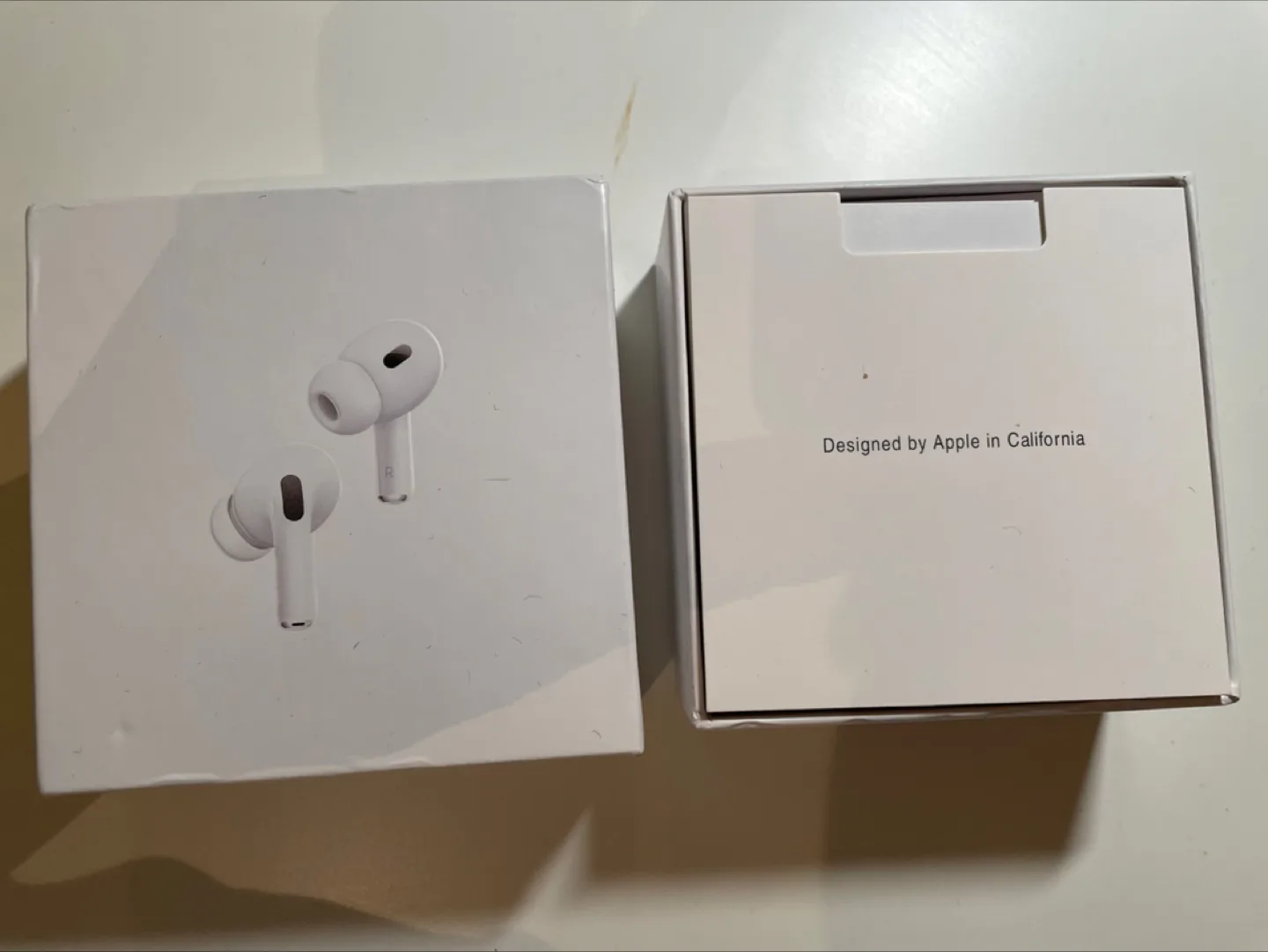 Apple AirPods Pro (2nd generation) image indicator(2)
