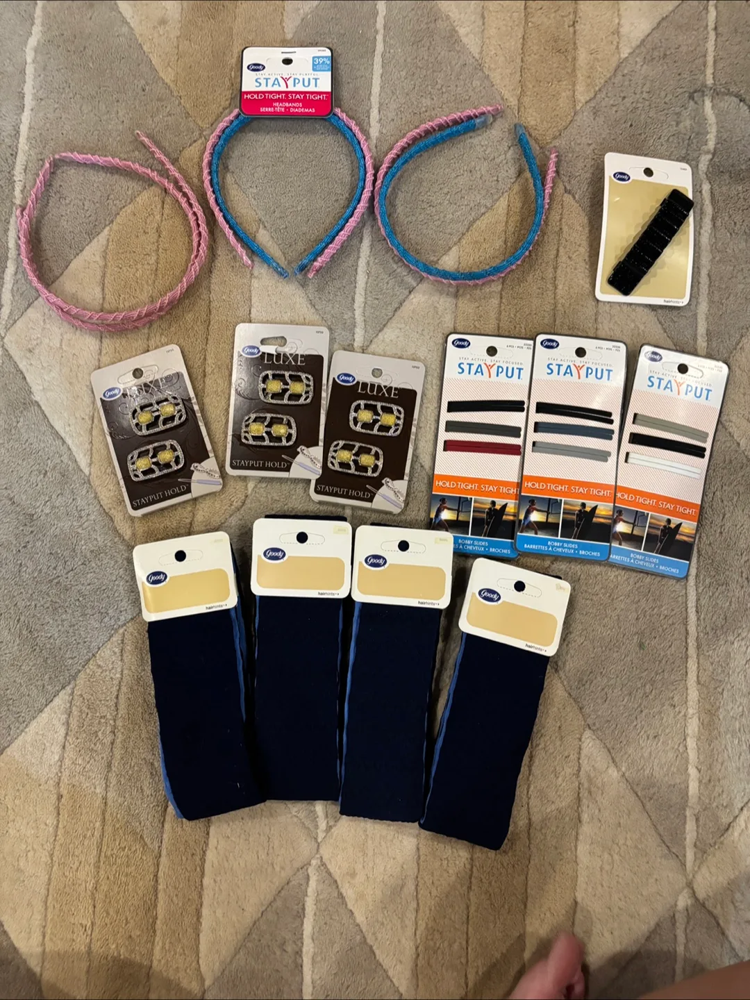 Variety of Goody hair accessories - brand new image indicator(3)