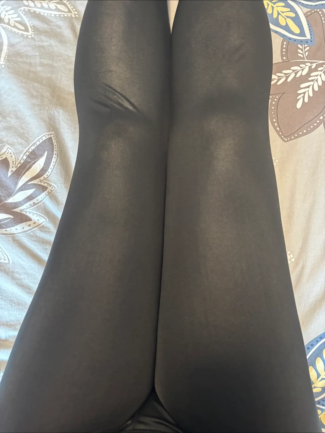 Shiny Black Leggings with stirrup- small/med petite image indicator(7)