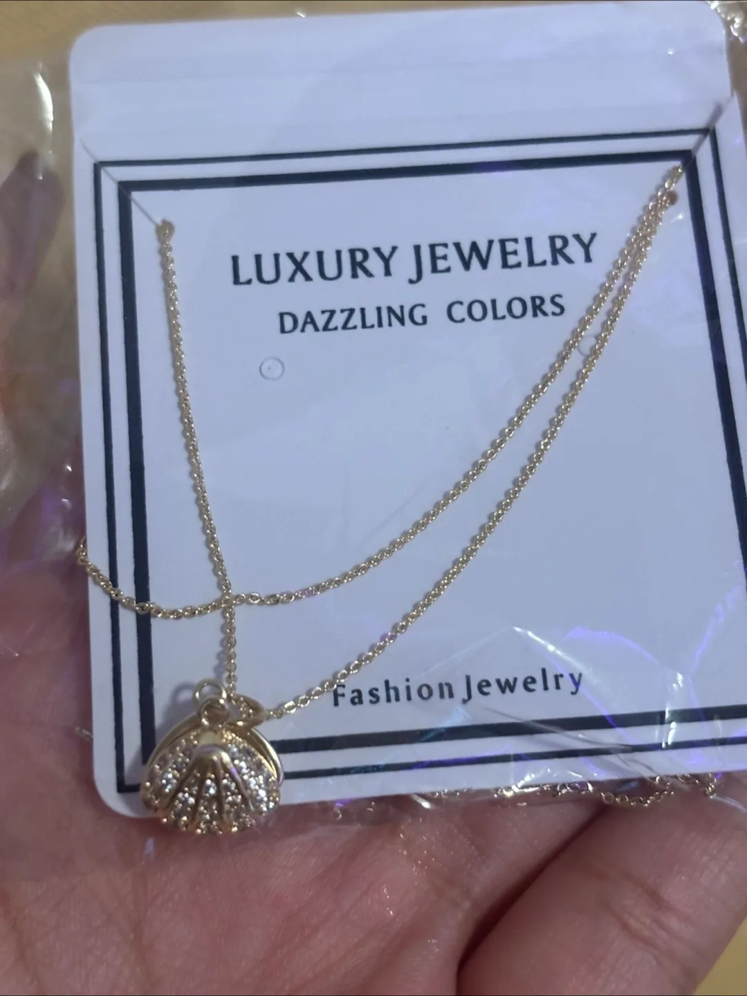 Gold Necklace with Seashell Pendant thumbnail