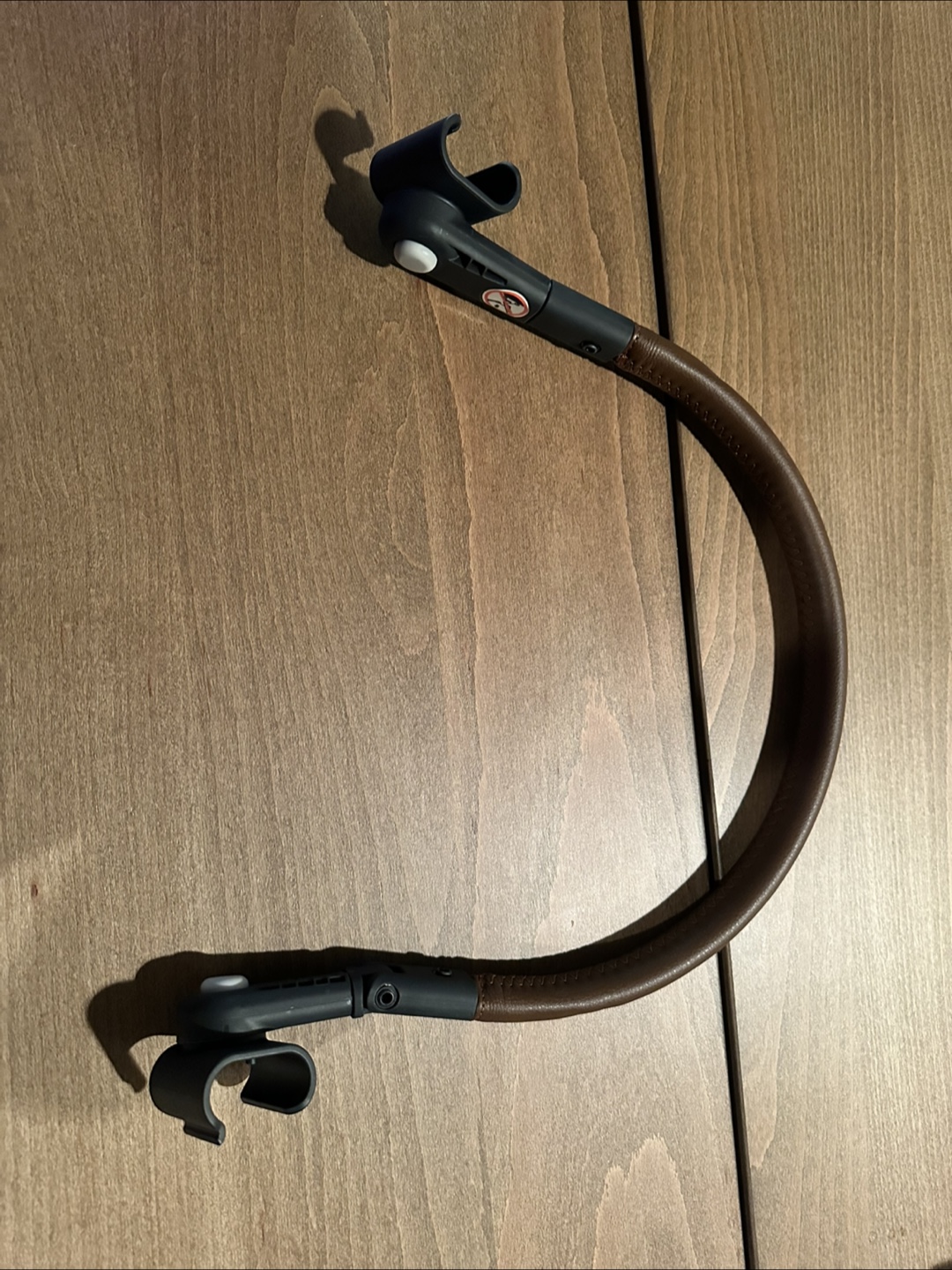 NEW Ergobaby metro+ stroller bar