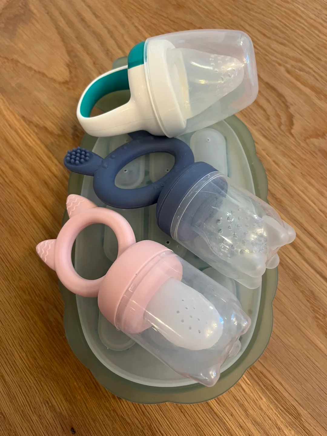 Baby Food Feeders and Ice Cube Tray thumbnail