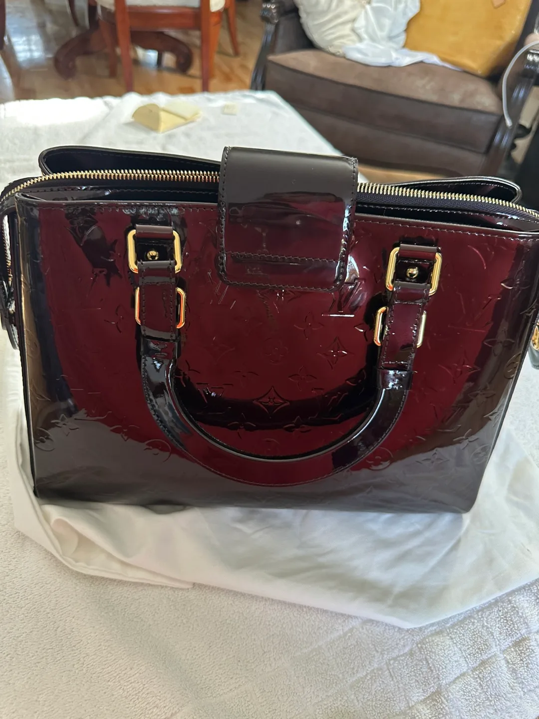 Louis Vuitton Amarante Handbag image indicator(6)