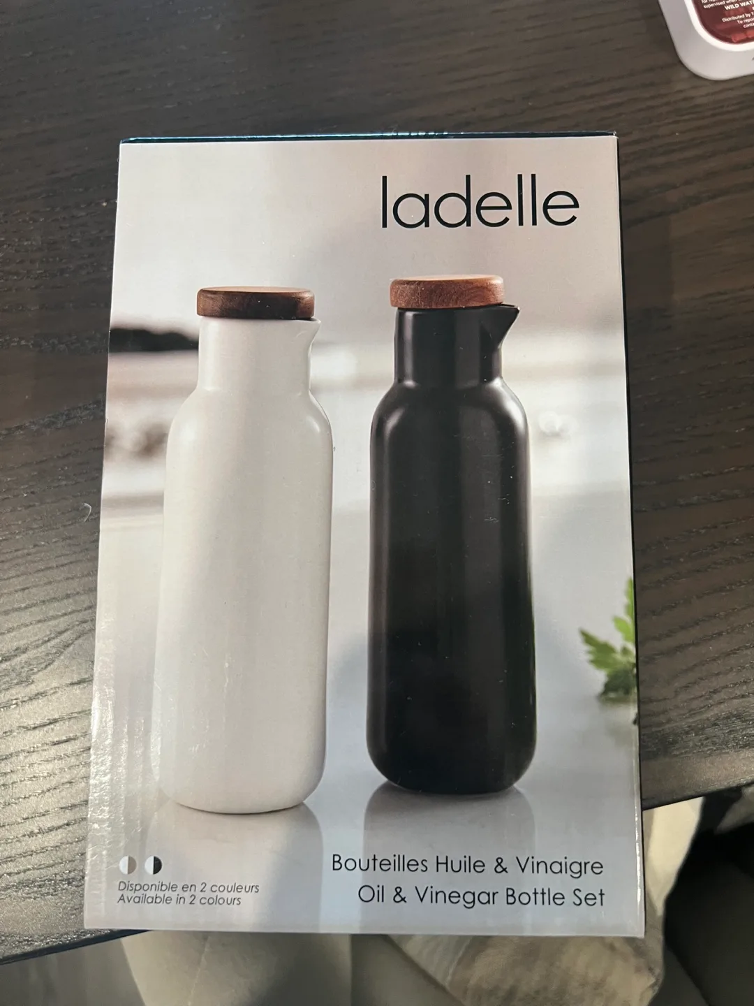 Ladelle Oil & Vinegar Bottle Set – White & Stone thumbnail