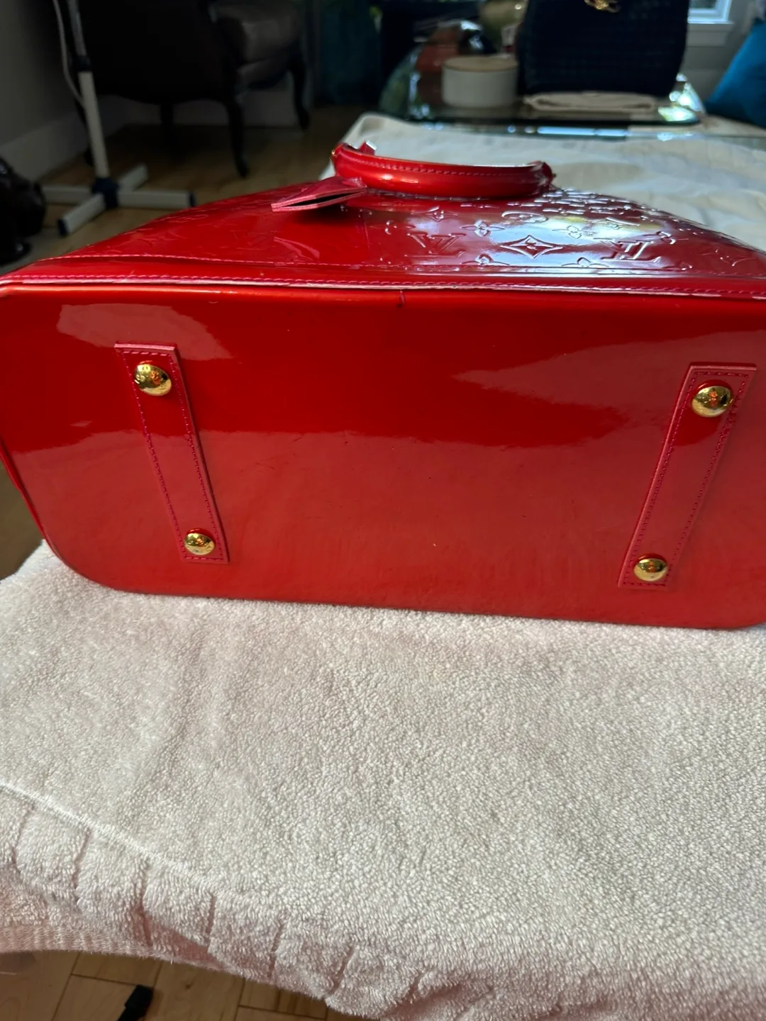 Alma patent leather, Red Handbag image indicator(2)