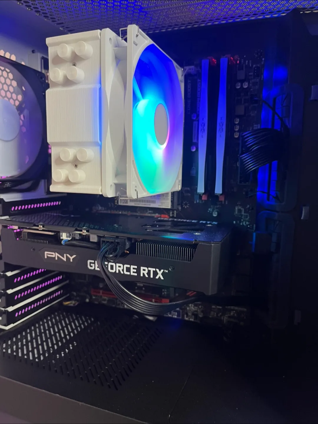 Custom Built (The Winter Soldier) Gaming PC! image indicator(4)