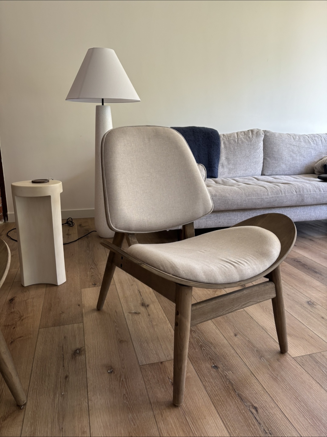Set of Modern Lounge Chairs - photo 2