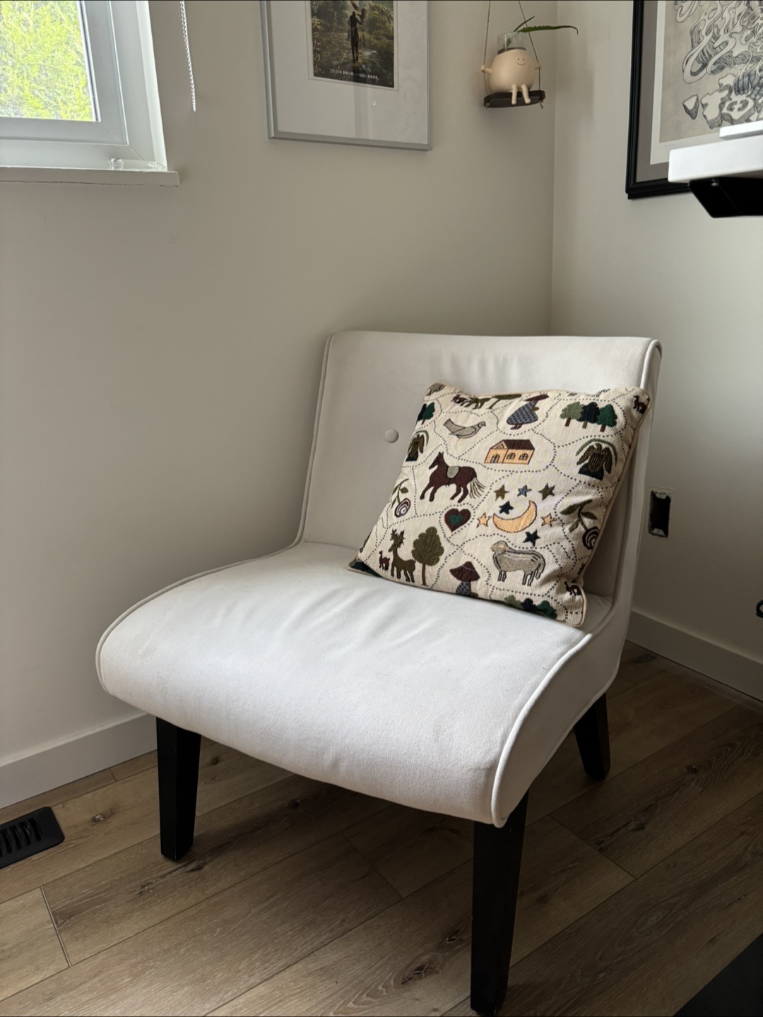 Cozy White Accent Chair