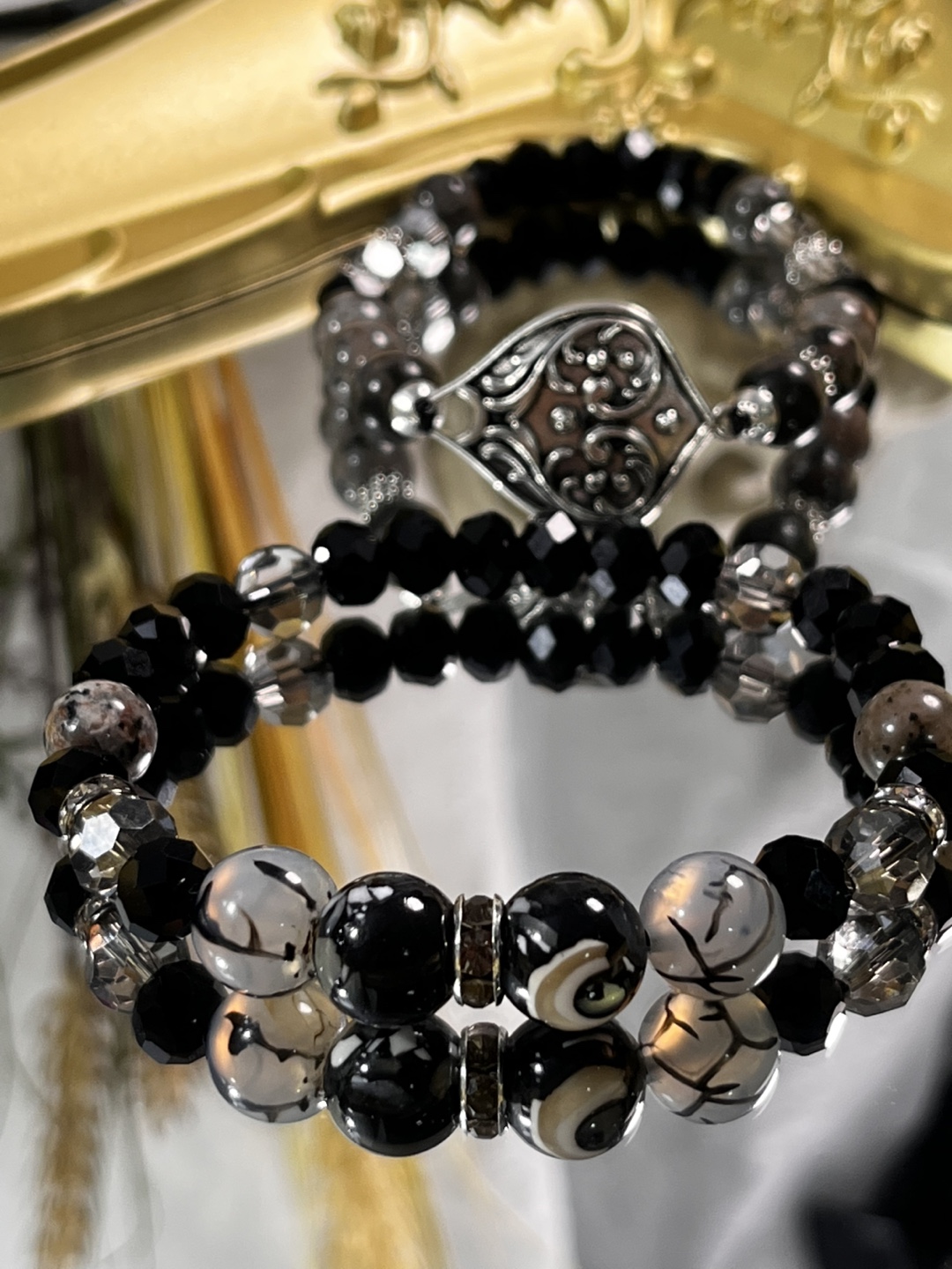 Black Vein in Metal Heart Unique Beaded Bracelets (2 Layers)