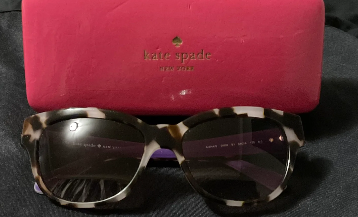 Kate Spade Sunglasses with Case image indicator(3)