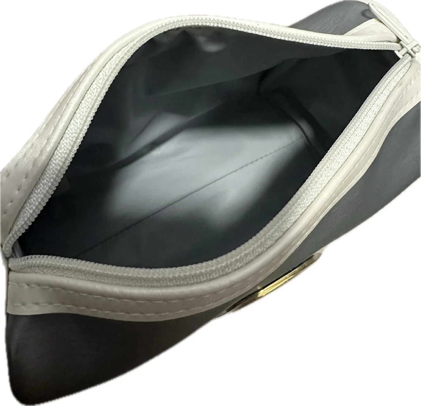 Authentic Christian Dior Cosmetics/Perfume Pouch image indicator(4)